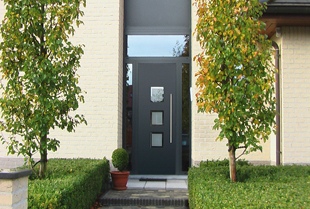 Voordeur met decoratief glas